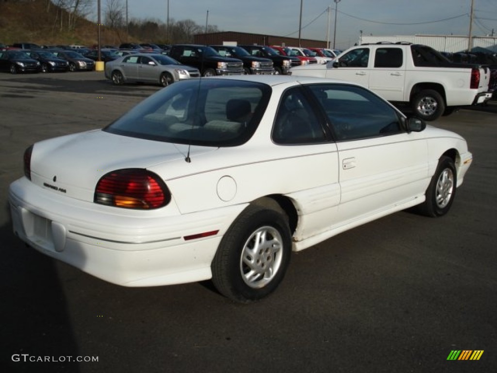 1996 Grand Am SE Coupe - Bright White / Pewter photo #4