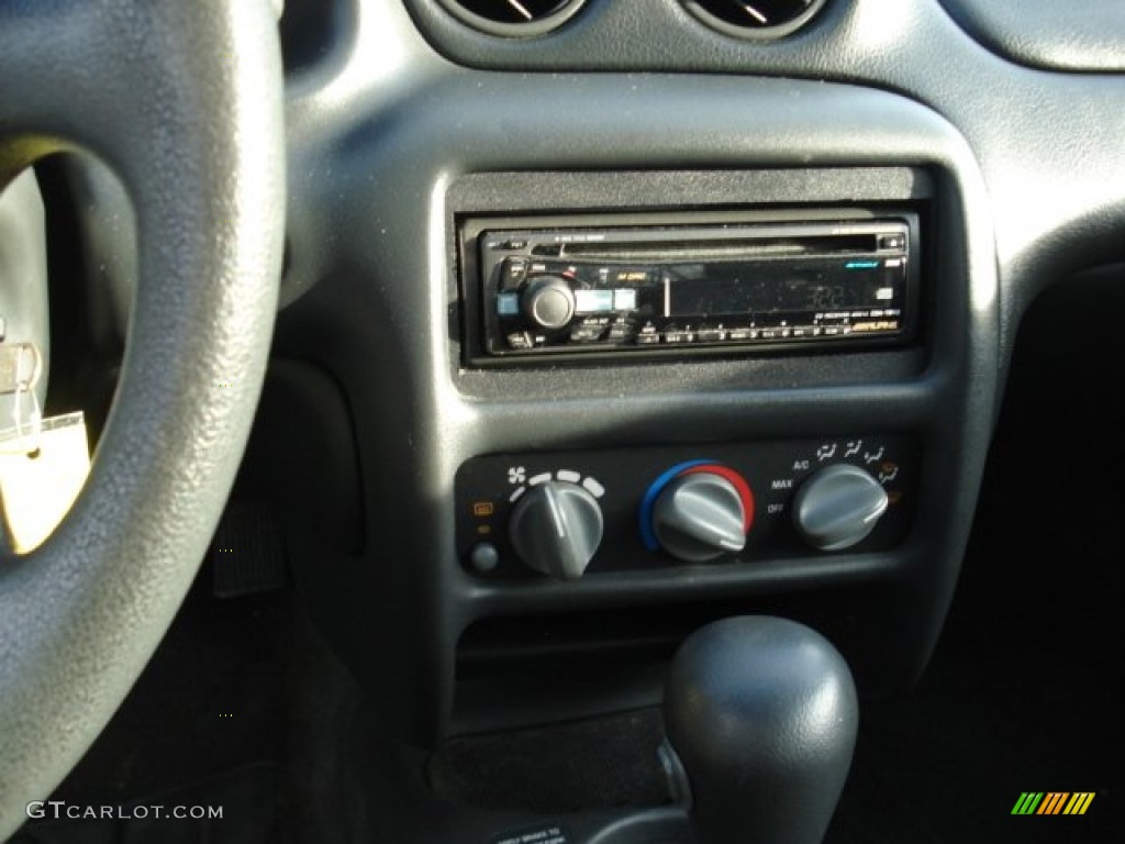 1996 Grand Am SE Coupe - Bright White / Pewter photo #12