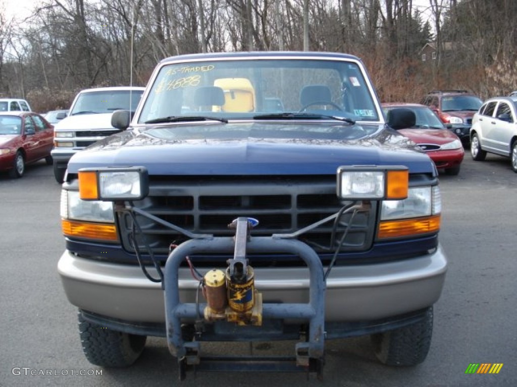 1994 F150 XL Regular Cab 4x4 - Royal Blue Metallic / Blue photo #2