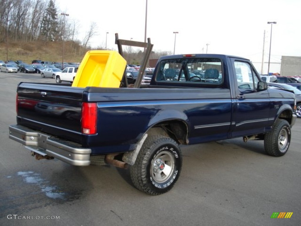 1994 F150 XL Regular Cab 4x4 - Royal Blue Metallic / Blue photo #4