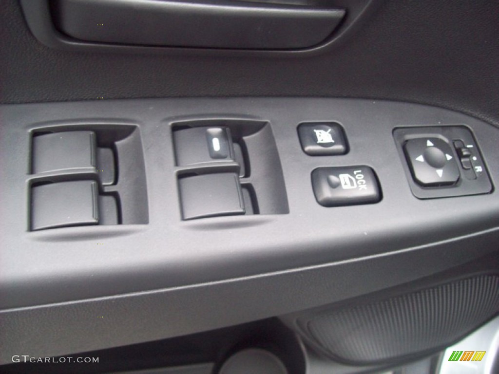 2012 Mitsubishi Outlander Sport ES Controls Photo #59413154