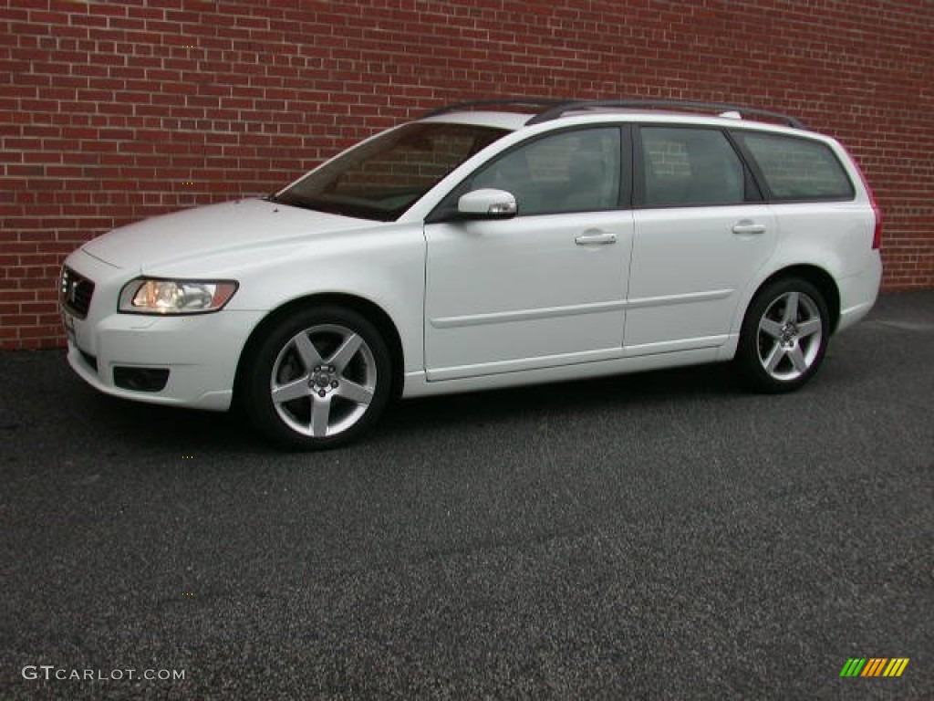 2008 V50 2.4i - Ice White / Dark Beige/Quartz photo #1