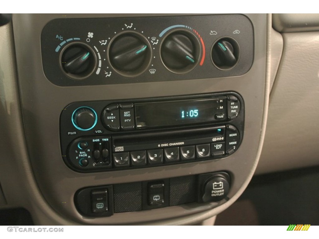 2004 Chrysler PT Cruiser Limited Controls Photos
