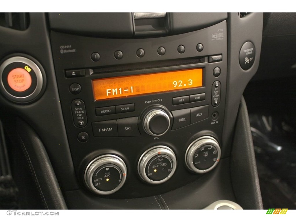 2010 Nissan 370Z Sport Touring Coupe Controls Photo #59418716