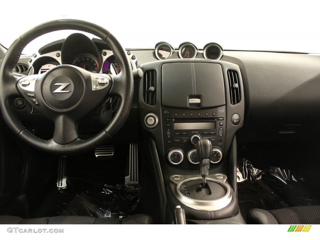 2010 370Z Sport Touring Coupe - Pearl White / Black Leather photo #19