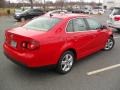 Salsa Red - Jetta SE Sedan Photo No. 4