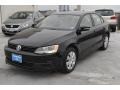 Black - Jetta SE Sedan Photo No. 3