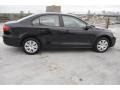 Black - Jetta SE Sedan Photo No. 9