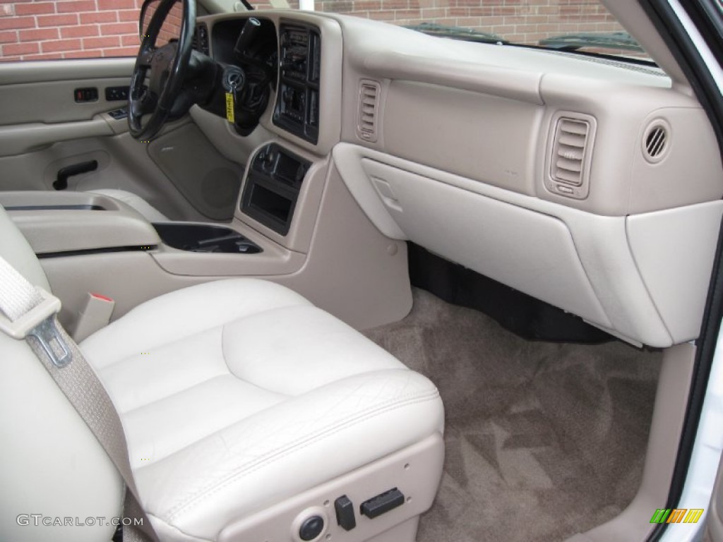 2004 Tahoe Z71 4x4 - Summit White / Tan/Neutral photo #16