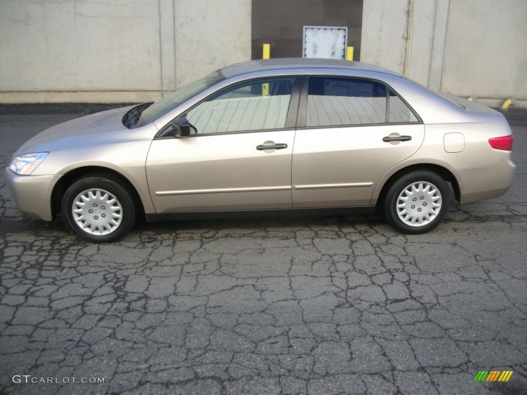 2005 Accord DX Sedan - Desert Mist Metallic / Ivory photo #2