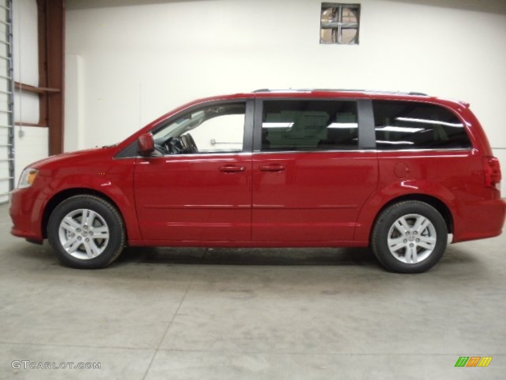 2012 Grand Caravan Crew - Redline 2 Pearl Coat / Black/Light Graystone photo #2