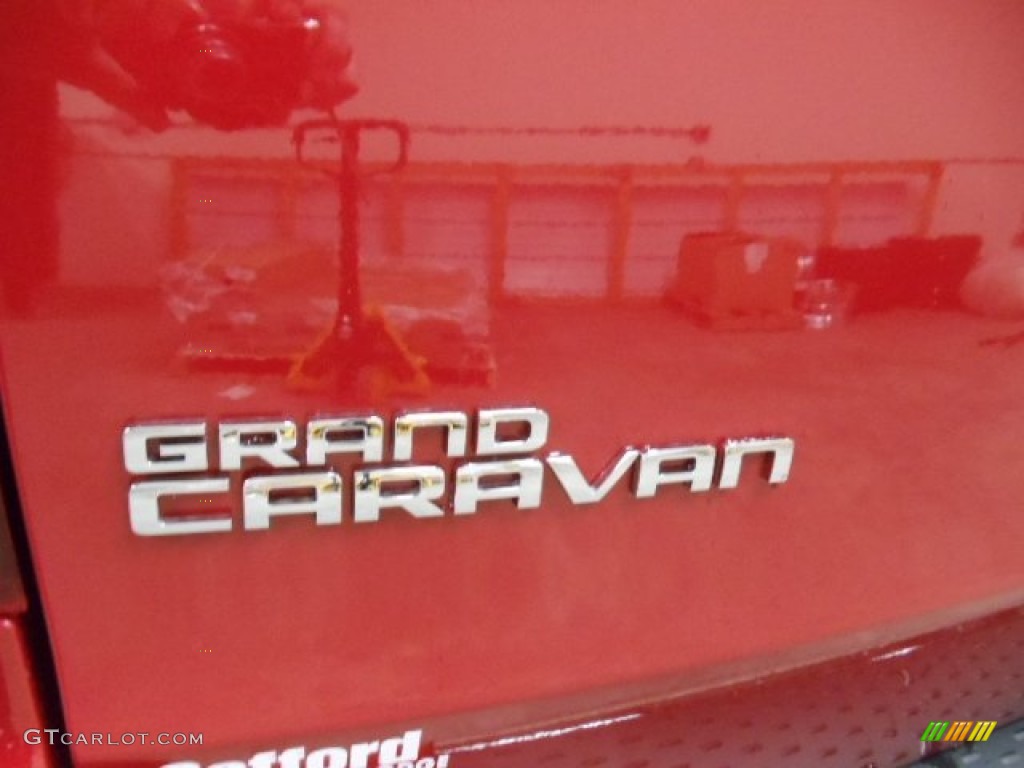 2012 Grand Caravan Crew - Redline 2 Pearl Coat / Black/Light Graystone photo #33
