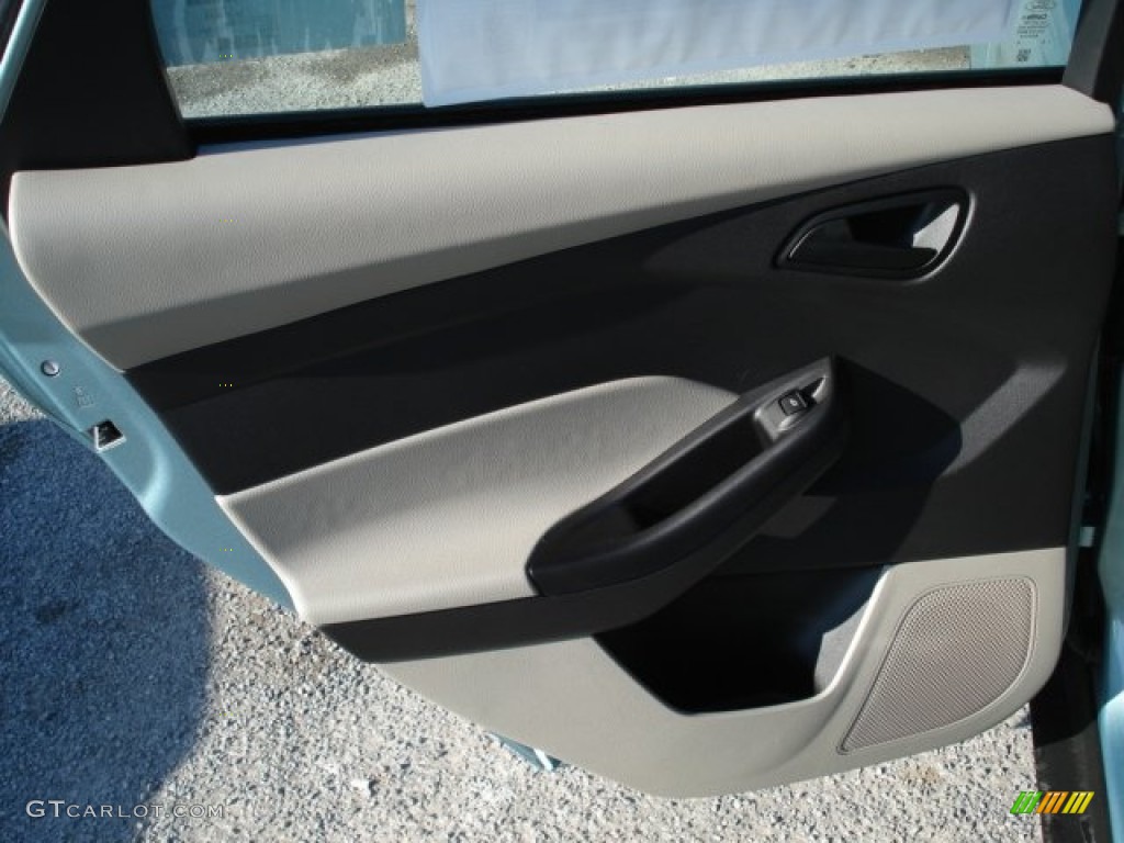 2012 Focus SE Sedan - Frosted Glass Metallic / Stone photo #14