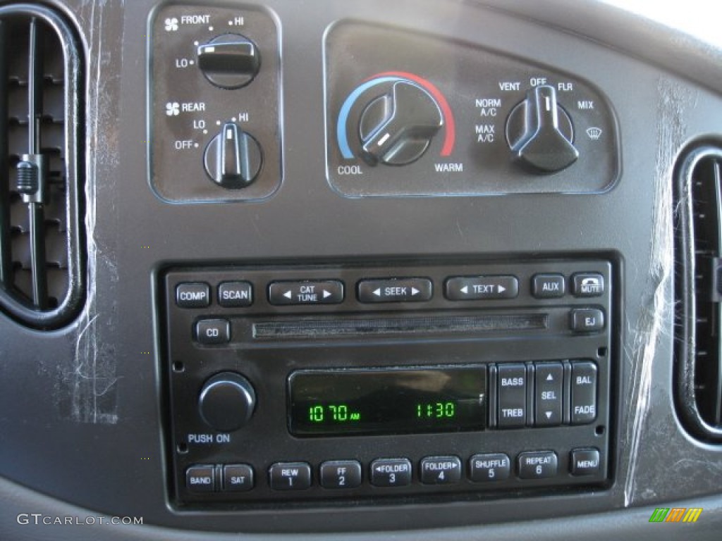 2008 Ford E Series Van E150 Passenger Controls Photo #59435099