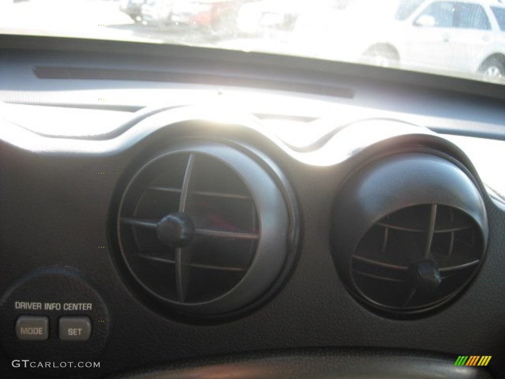 2004 Aztek  - Summit White / Dark Gray photo #25