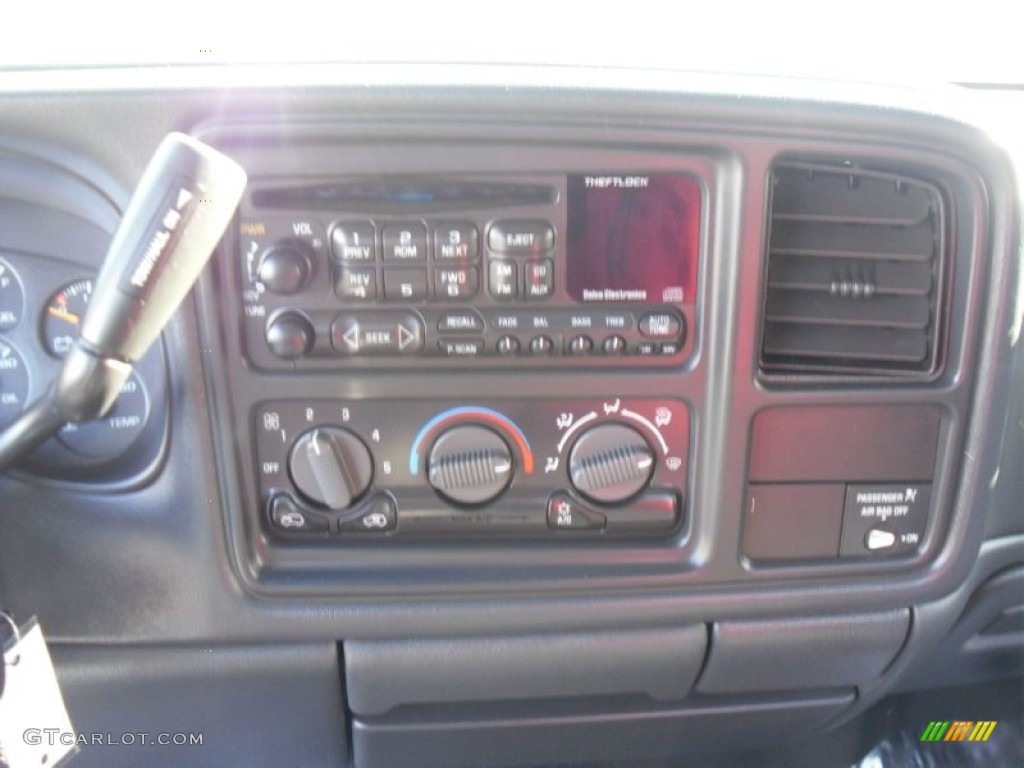 2002 Chevrolet Silverado 1500 LS Regular Cab 4x4 Controls Photo #59443541