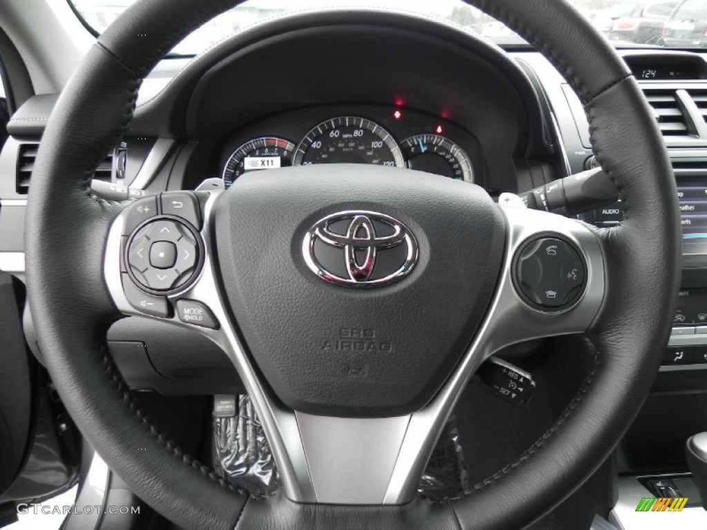 2012 Toyota Camry SE V6 Steering Wheel Photos