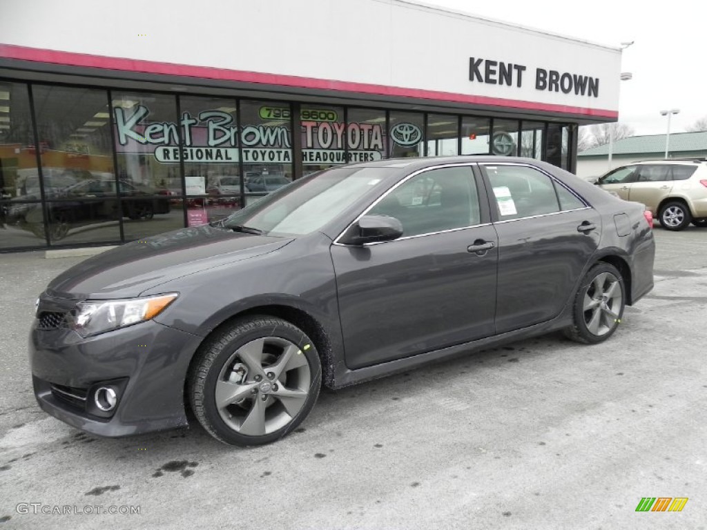 2012 Camry SE V6 - Magnetic Gray Metallic / Black/Ash photo #17