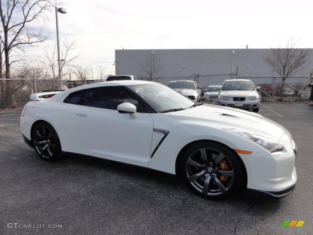 Ivory White 2009 Nissan GT-R Premium Exterior Photo #59446817