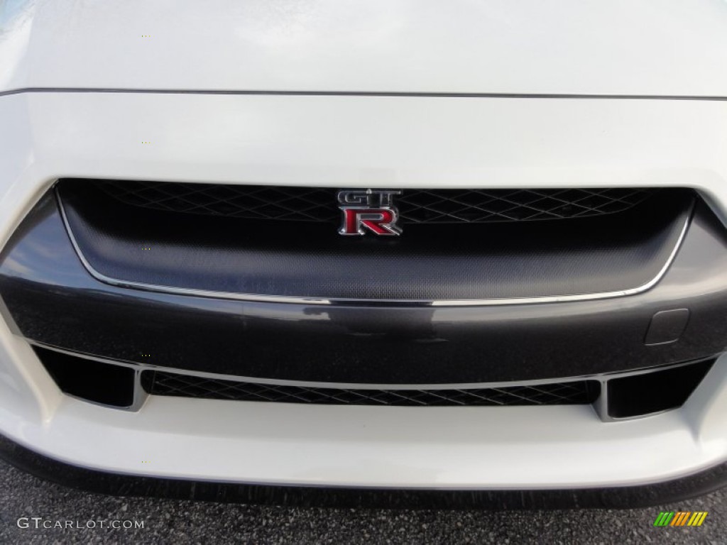 2009 GT-R Premium - Ivory White / Black photo #32