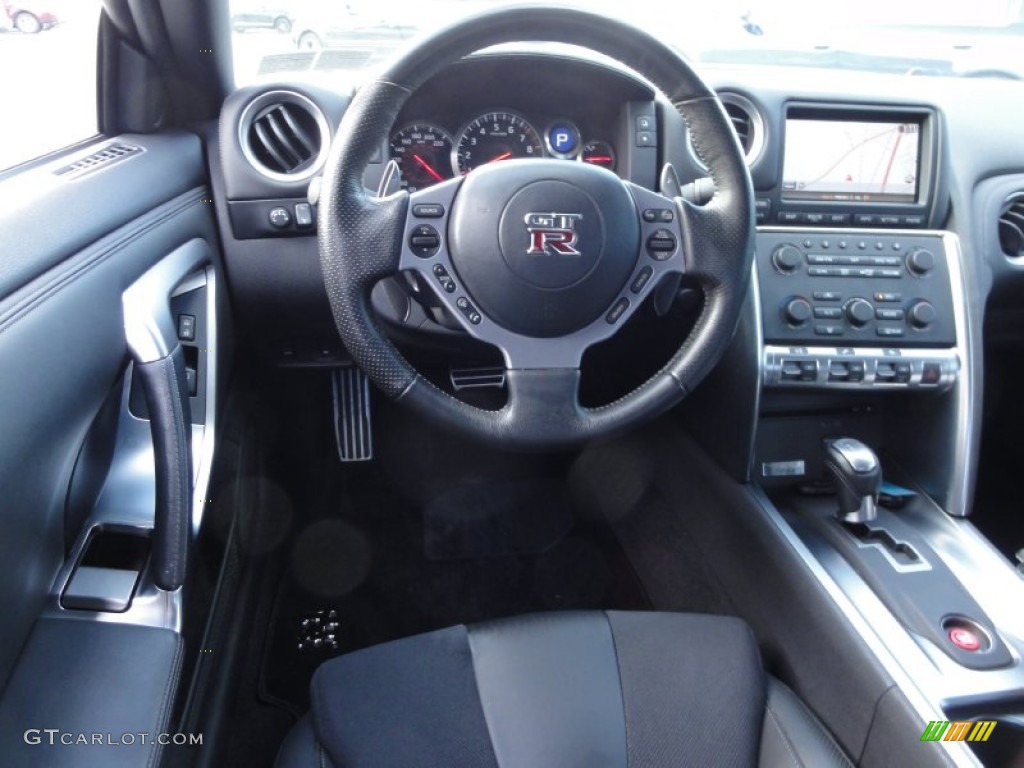 2009 GT-R Premium - Ivory White / Black photo #38