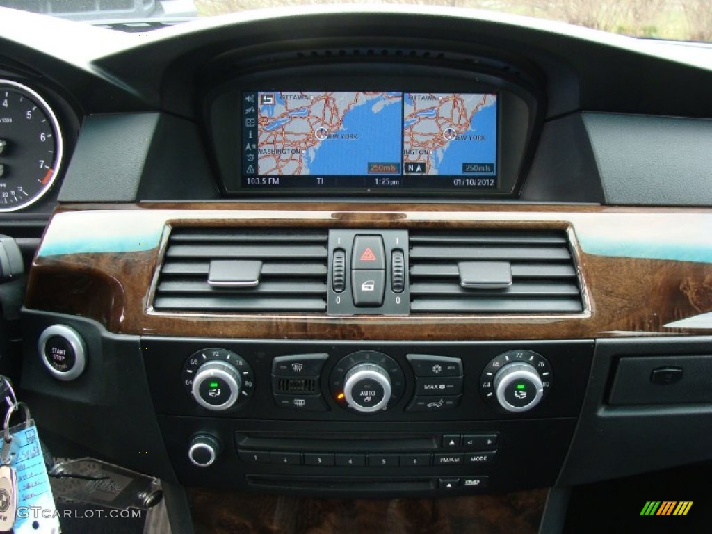 2008 BMW 5 Series 528xi Sedan Navigation Photos