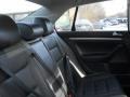 Black - Jetta SE Sedan Photo No. 8