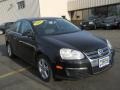 Black - Jetta SE Sedan Photo No. 16
