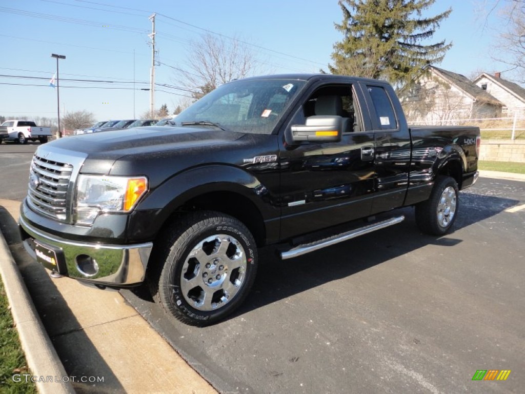 2012 F150 XLT SuperCab 4x4 - Tuxedo Black Metallic / Steel Gray photo #1