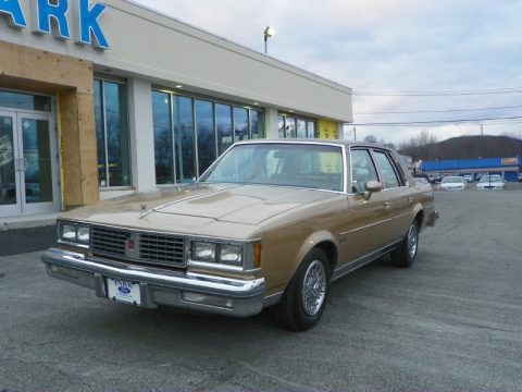 1987 Oldsmobile Cutlass Supreme Brougham Data, Info and Specs
