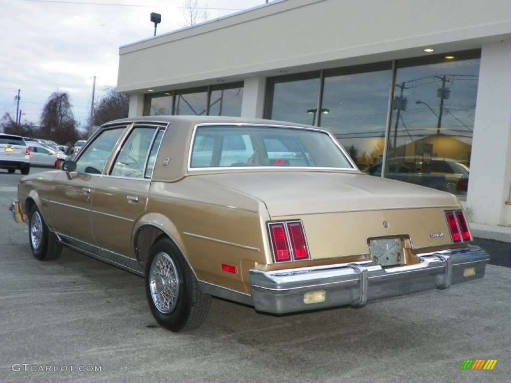 1987 Cutlass Supreme Brougham - Sungold Metallic / Beige photo #4