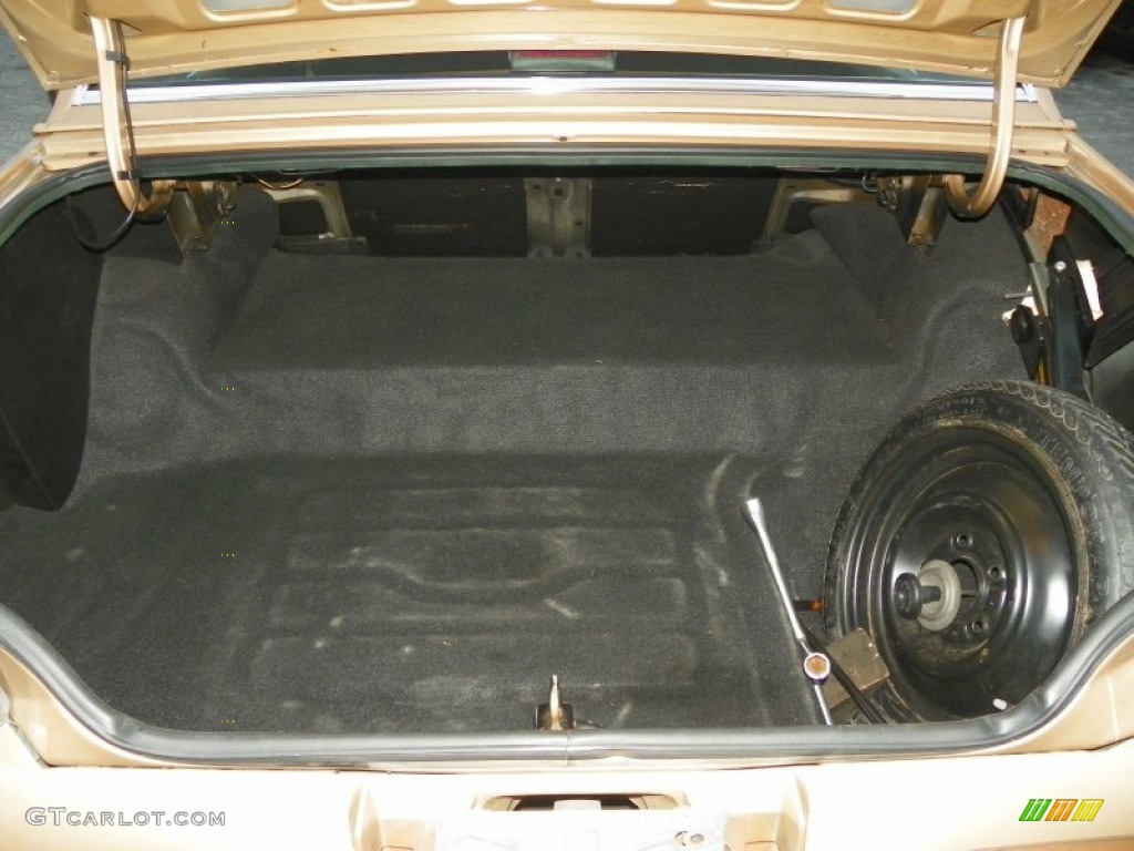 1987 Cutlass Supreme Brougham - Sungold Metallic / Beige photo #7