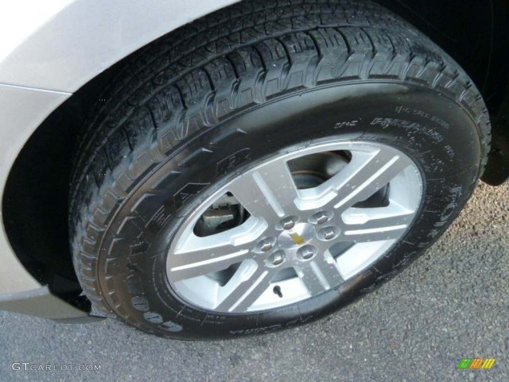 2010 Traverse LT - Silver Ice Metallic / Dark Gray/Light Gray photo #9