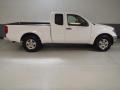 Avalanche White - Frontier SE V6 King Cab Photo No. 4