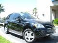 Black - ML 350 4Matic Photo No. 4