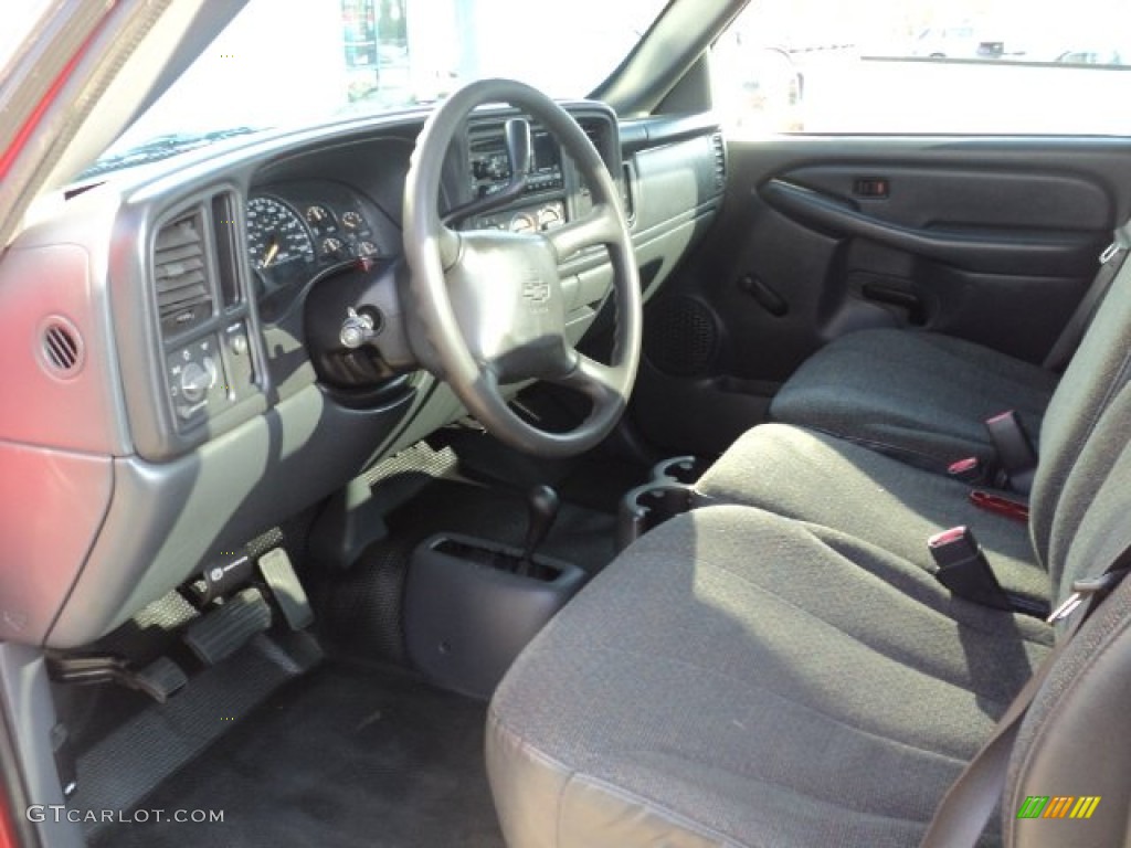 2002 Silverado 1500 Work Truck Regular Cab 4x4 - Victory Red / Graphite Gray photo #8