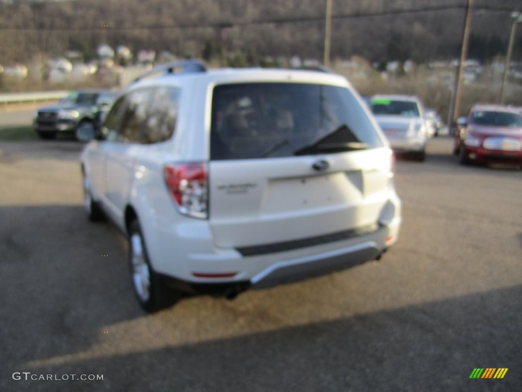 2009 Forester 2.5 X Limited - Satin White Pearl / Platinum photo #9