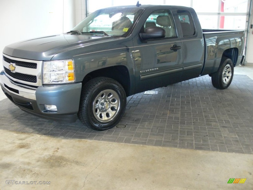 2010 Silverado 1500 LT Extended Cab - Blue Granite Metallic / Light Cashmere/Ebony photo #1