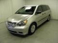 2009 Silver Pearl Metallic Honda Odyssey LX  photo #3