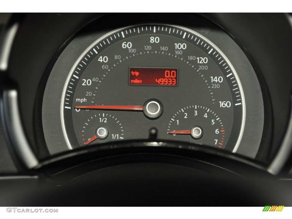 2009 Volkswagen New Beetle 2.5 Coupe Gauges Photo #59485127