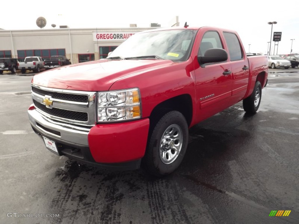 2011 Silverado 1500 LS Crew Cab 4x4 - Victory Red / Dark Titanium photo #1