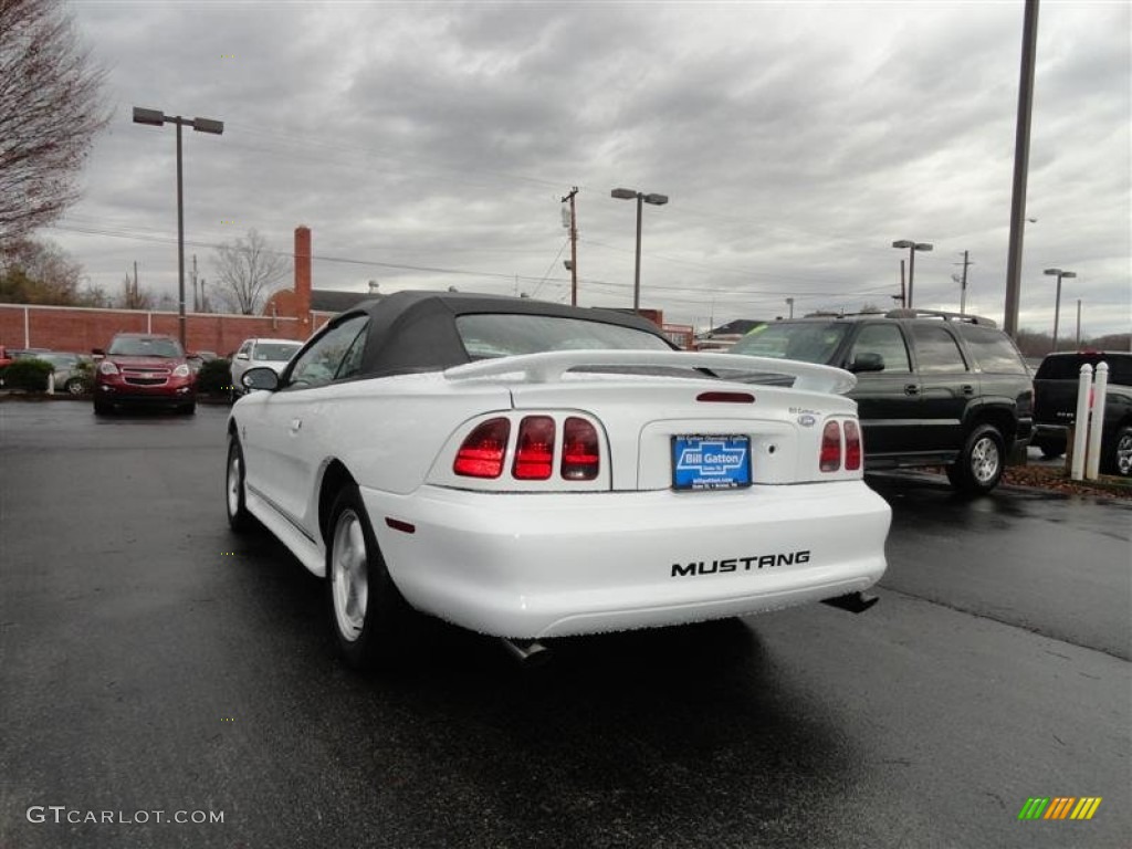 1998 Mustang V6 Convertible - Ultra White / Medium Graphite photo #3