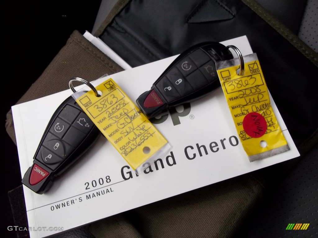 2008 Grand Cherokee Laredo 4x4 - Stone White / Dark Slate Gray photo #2