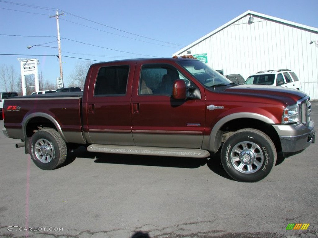 2005 F350 Super Duty King Ranch Crew Cab 4x4 - Dark Toreador Red Metallic / Castano Leather photo #11