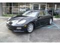 Basalt Black Metallic - Panamera V6 Photo No. 2