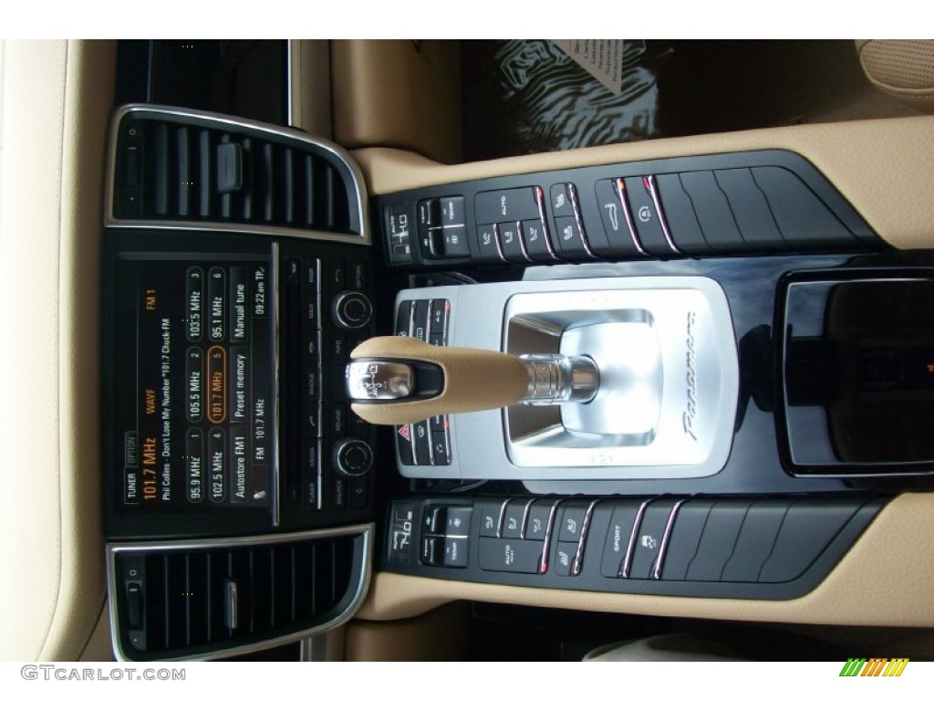 2012 Porsche Panamera V6 Controls Photo #59495400