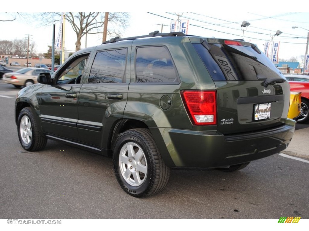 2008 Grand Cherokee Laredo 4x4 - Jeep Green Metallic / Dark Slate Gray photo #4