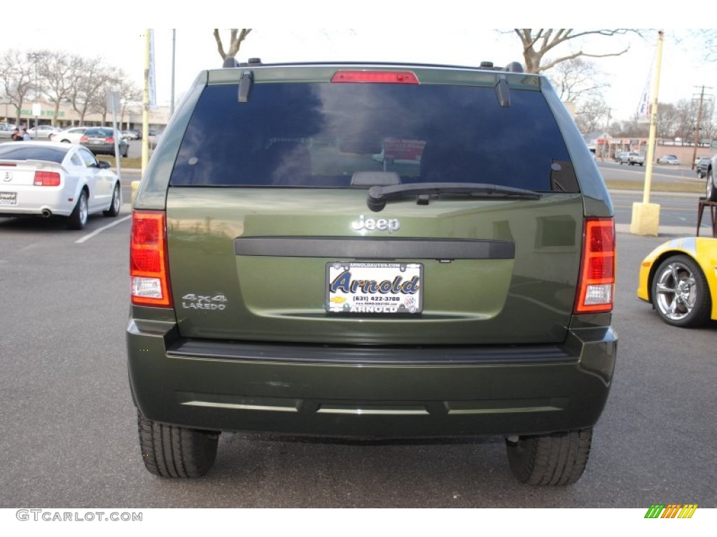 2008 Grand Cherokee Laredo 4x4 - Jeep Green Metallic / Dark Slate Gray photo #5