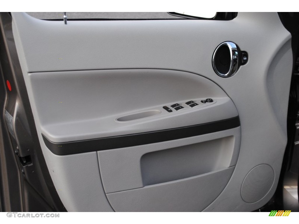 2011 HHR LT - Mocha Steel Metallic / Gray photo #11