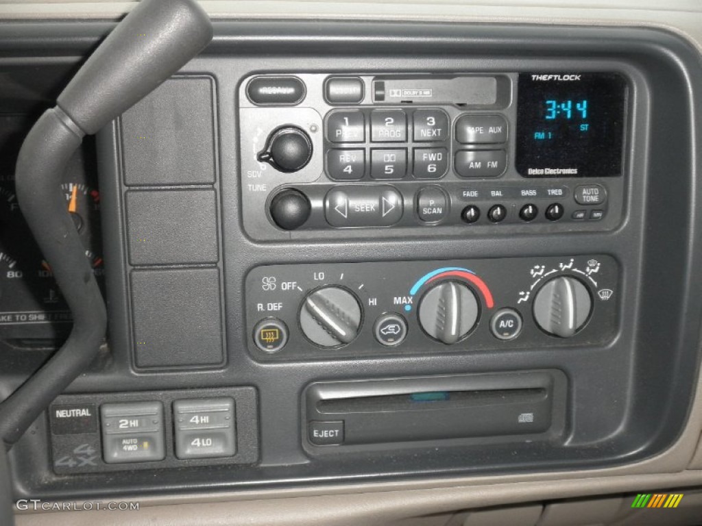 1998 GMC Yukon SLE 4x4 Controls Photo #59496867